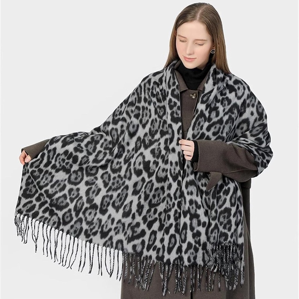 Women’s Grey Leopard Print Pashmina Shawl – Cashmere Blend Winter Scarf 28x72